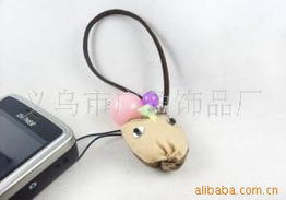 义乌市广角饰品厂 精致手机挂件与手链产品展示